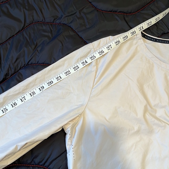 Nike Running LS Wind Top - Picture 15 of 15